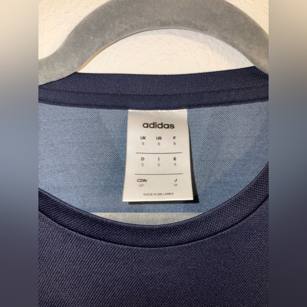 ADIDAS Men Size Small Blue Freedom To Move Tee Short Sleeve UPF 25 Top - Picture 5 of 7